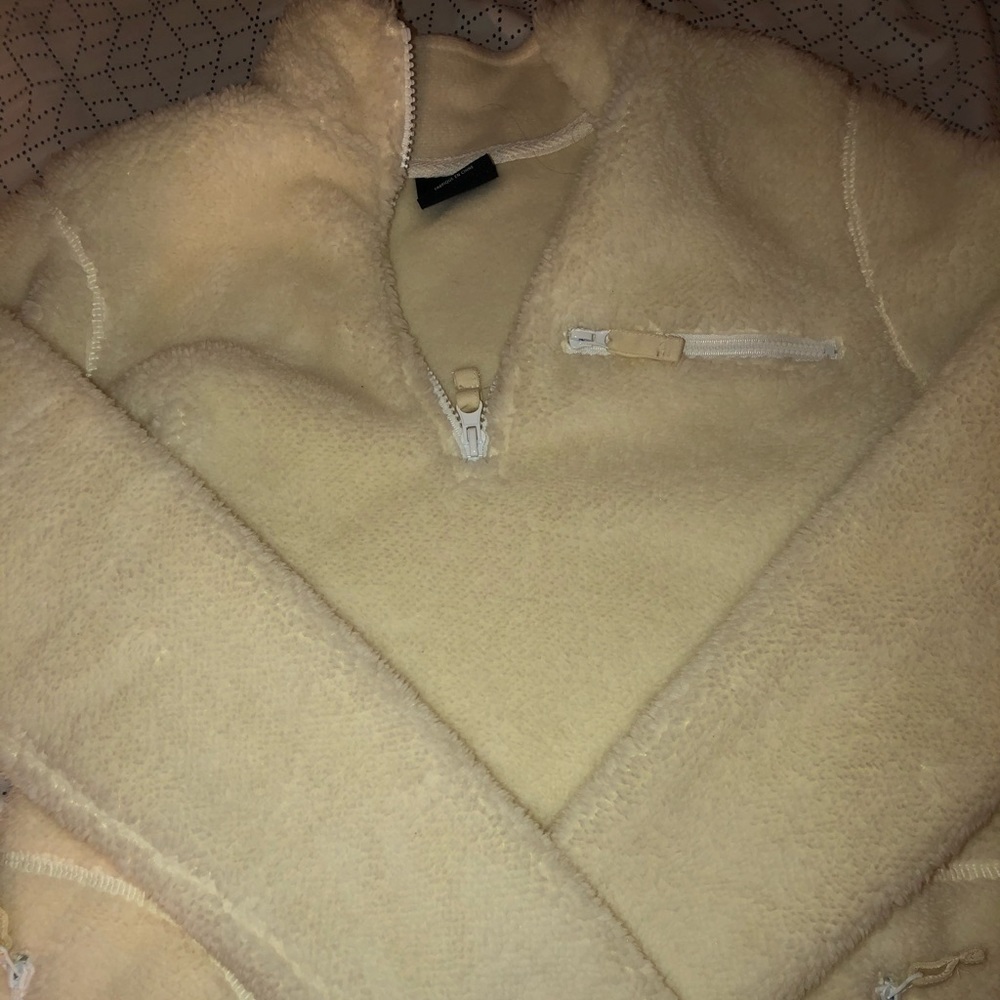♡ NEW Zumiez White Sherpa Qtr zip ♡